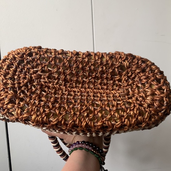 Straw hand bag with flower design - Picture 4 of 5